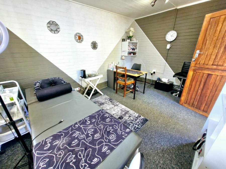 4 Bedroom Property for Sale in Fichardt Park Free State